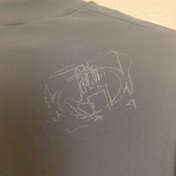 Men’s Body Glove Black Surfing Rash guard size Med - Picture 6 of 8